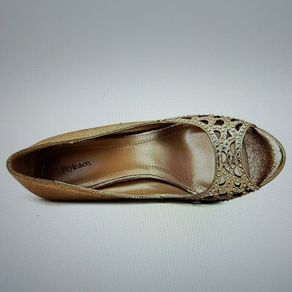 Style & Co Wedge Pump Sandals (BRAND NEW!!!) - Picture 3 of 4